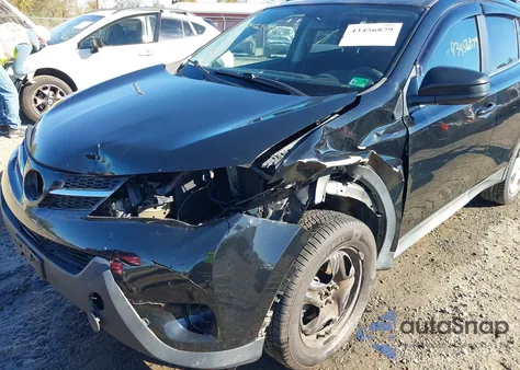 2015 Toyota Rav4 Le z USA, uszkodzony, nr VIN 2T3ZFREV9FW173728